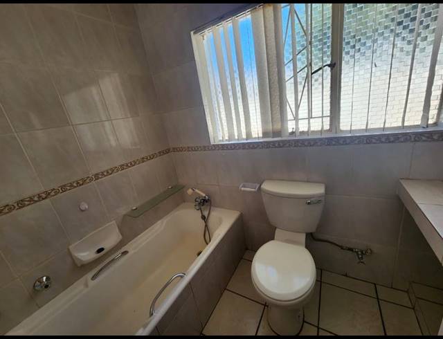 4 BEDROOM HOUSE FOR SALE IN GREENHILLS